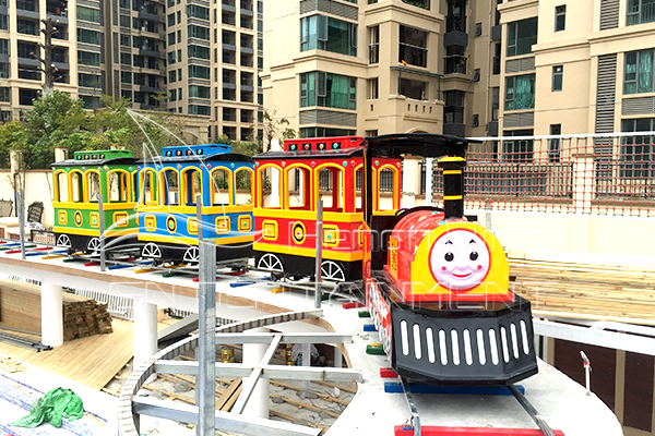 Kiddie Train Thomas the Tank Engine with Track for Christmas