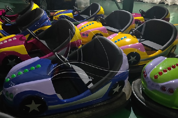 Fiberglass Electric Bumper Car in Different Colors